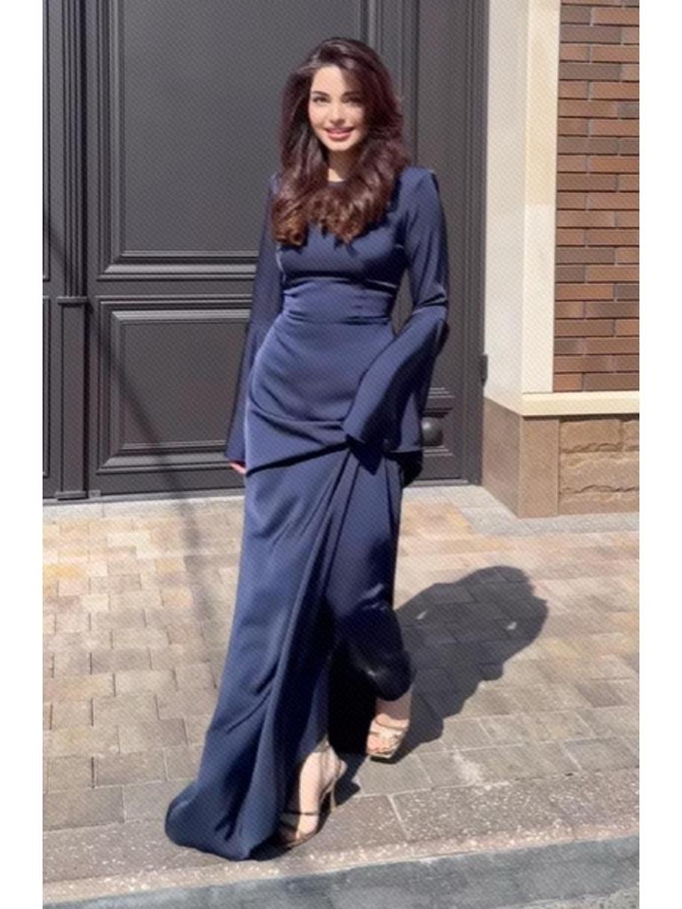 2024 Autumn/Winter Women's Flowing Sleeve Evening Dress with Big Swing Style
