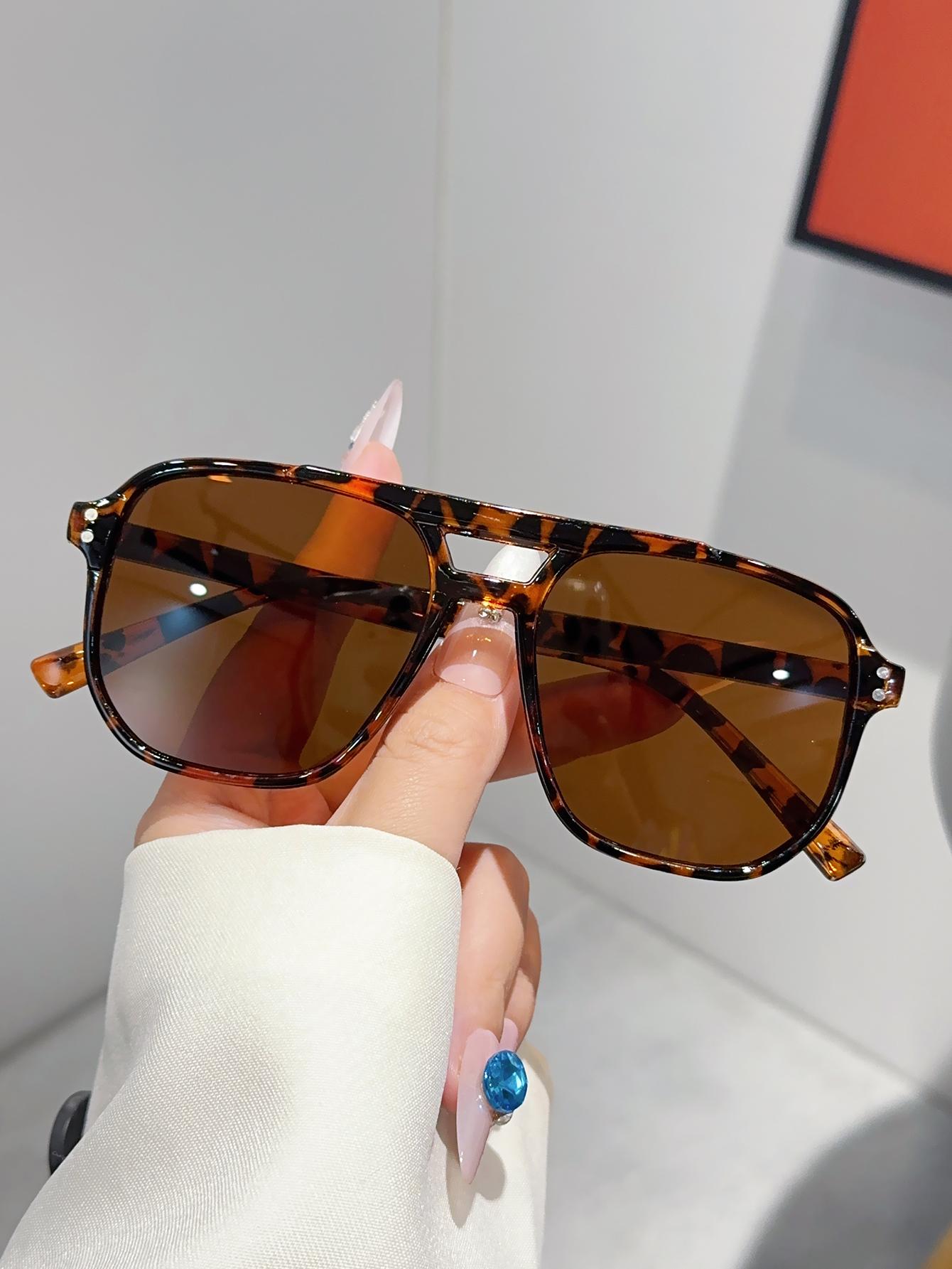 

1Pc Fashionable Large-Frame Rectangular Sunglasses, Lightweight and Comfortable, Uv Protection, Suitable for Commuting