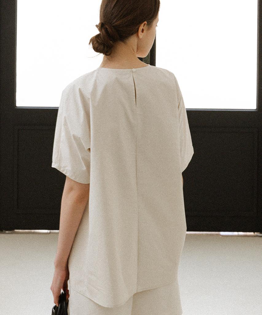KNOWING Twisted Blouse (Beige)