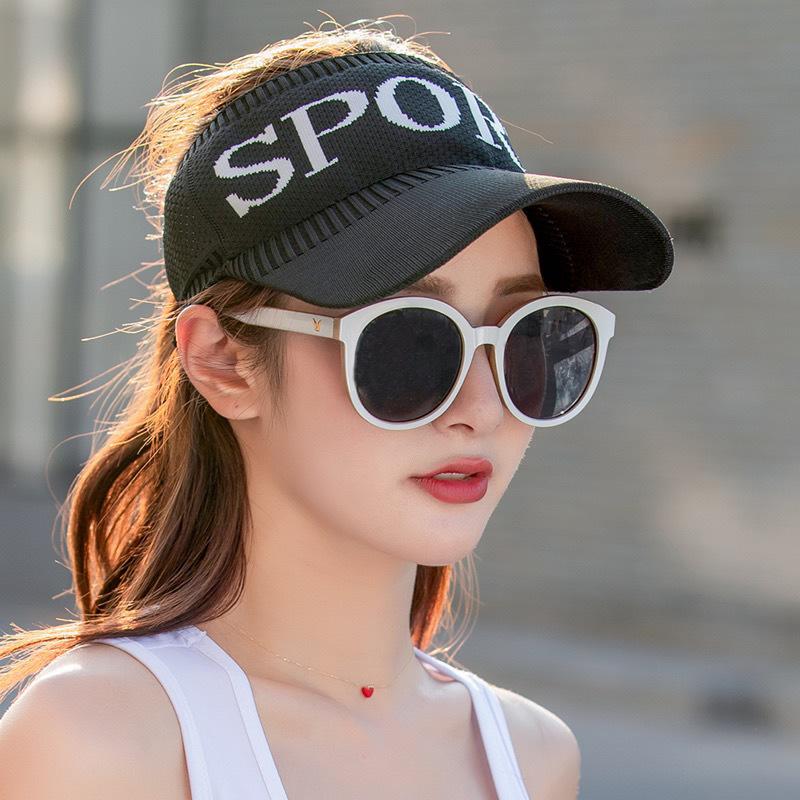 Women's Duckbill Sun Hat 2025 - Wide Brim Baseball Cap for Sun Protection, Suited for Large Head Circumferences, Enhances Face Shape