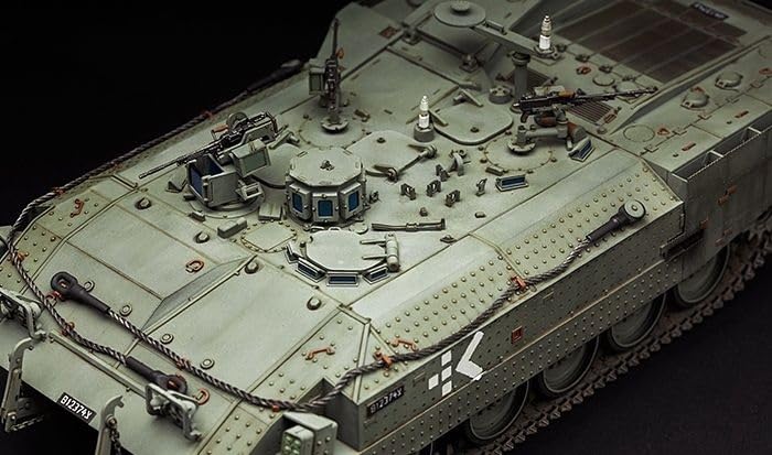 Meng Model 1/35 Israeli Achzarit Heavy Armored Vehicle Late Model MENSS-008 Plastic Model