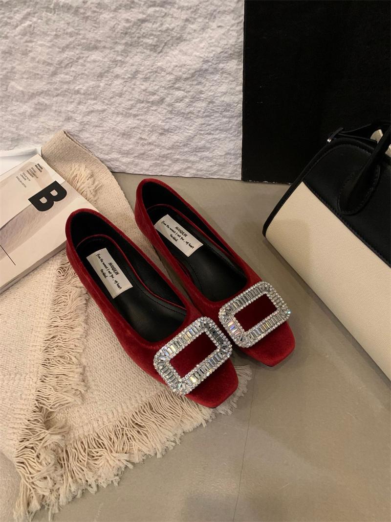 

Fashion IPPEUM Ballet Flats Rhinestone Shoes For Women 2025 New Fashion Square Toe Red Velvet Ballerina Shoes Women 225