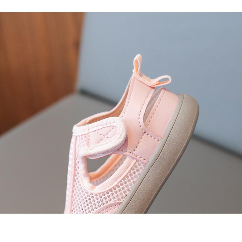 Kindersandalen Sommer Neuankömmlinge, Geschlossene Zehen Strand Schuhe, Unisex Weiche Sohle Netz Stoff Freizeit Baby Sport Sandalen.