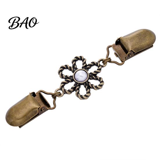 Women Clothing Clip Hollow Flower Cardigan Sweater Clip, Vintage with Metal Fasteners Faux Pearl, Cincher for Dress Shawl Pants Collar