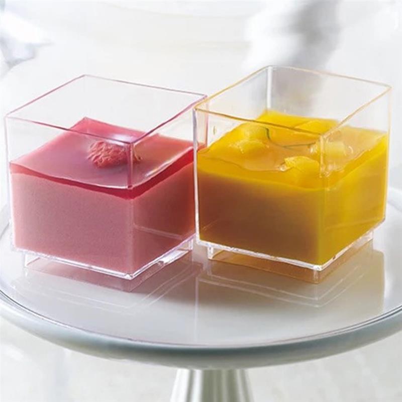 20pcs Plastic Tiramisu Pudding Mousse Cup Transparent Plastic Mousse Cup Container for Jelly Yogurt Dessert (with Cover)