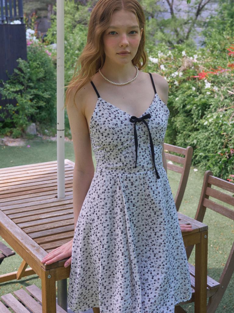 EIGHT DAYS A WEEK Flower Summer Dress Black Ad525