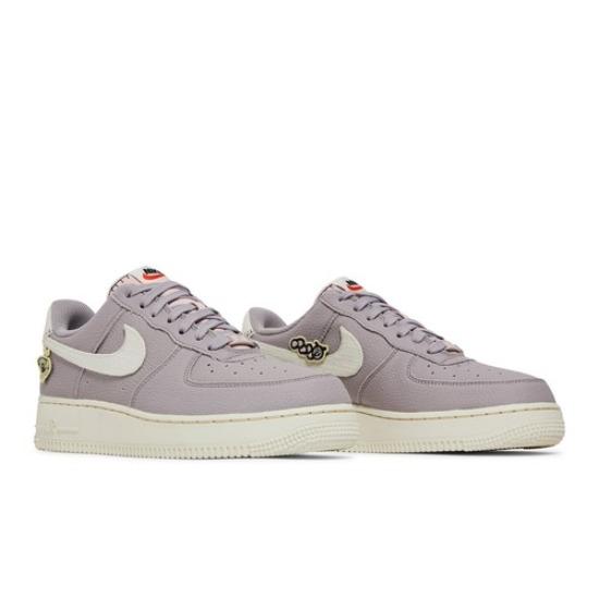 

Nike Wmns Air Force 1 07 SE Air Sprung DJ6378-500 EU 38 аметист/рожевий