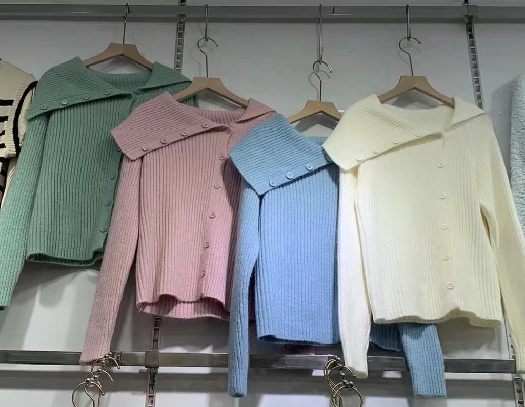 Autumn new irregular niche sweater women's coat slim-fitting lapel niche thin knitted cardigan women