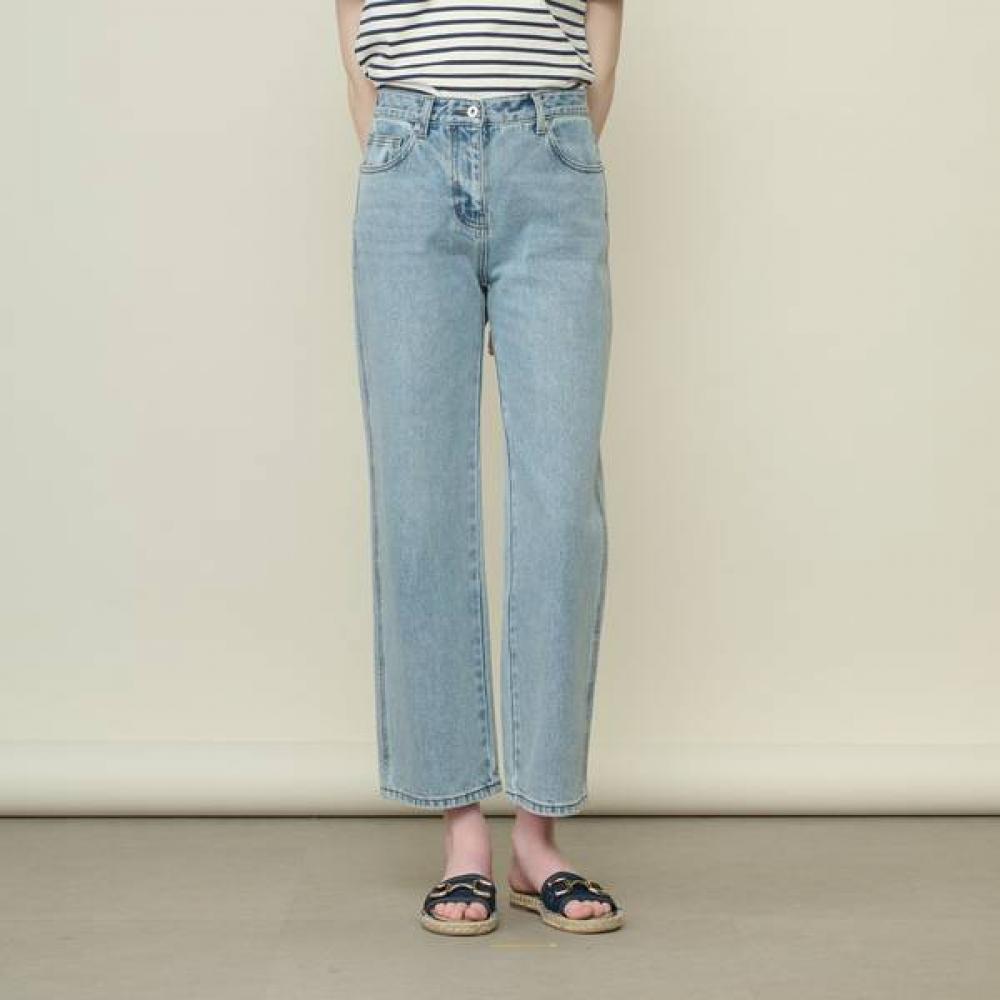 

Bcbg Light Blue Denim Pants B6m3p353 Light Blue (51)/55