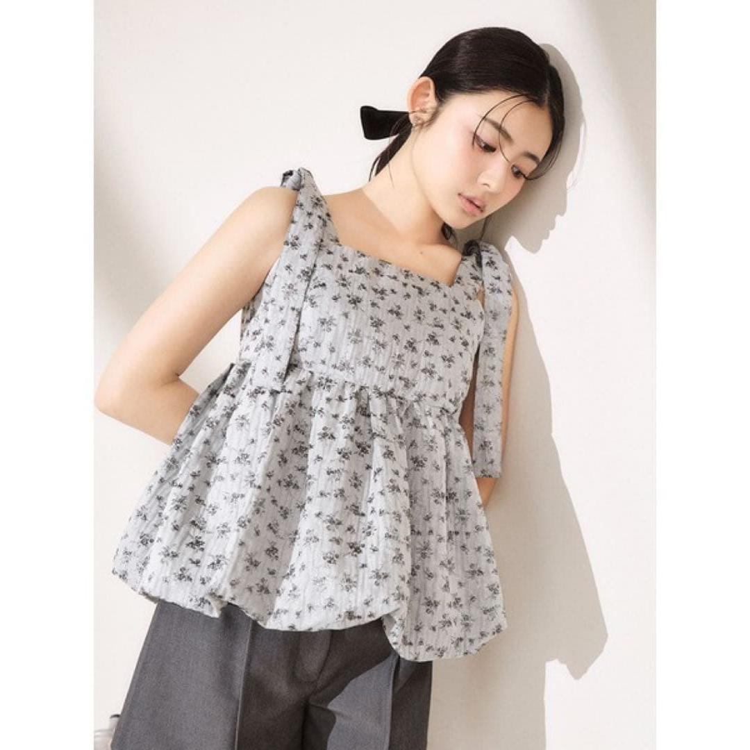 LILY BROWN Shoulder Ribbon Jacquard Peplum Blouse