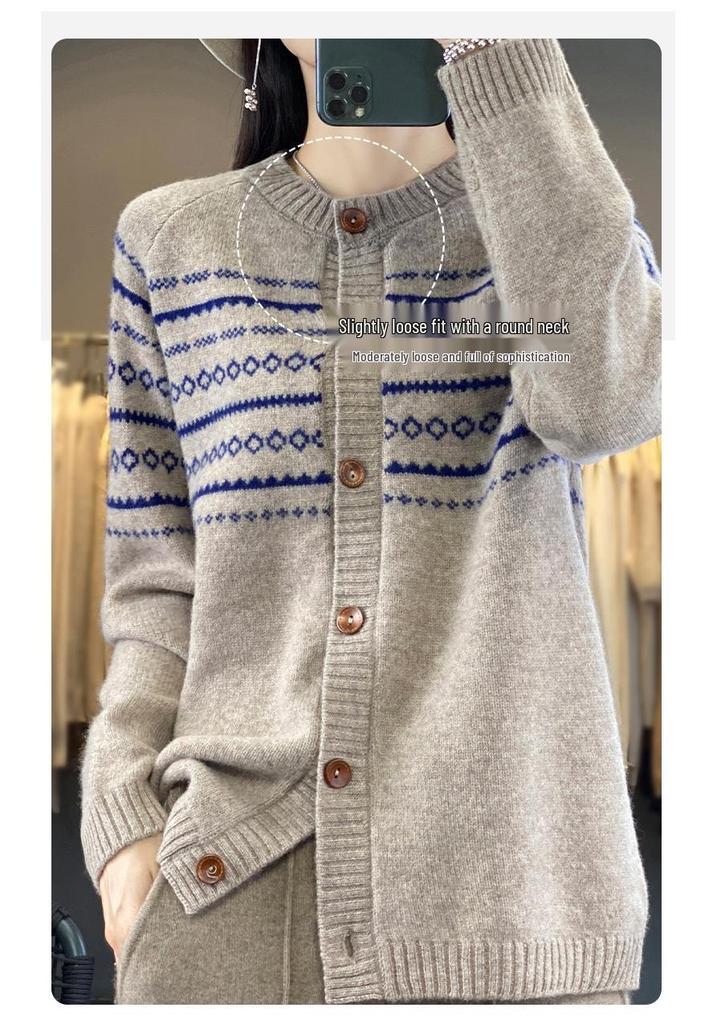 Women's 100% Wool Jacquard Round Neck Cardigan – Soft, Warm, and Stylish Autumn/Winter Sweater Coat