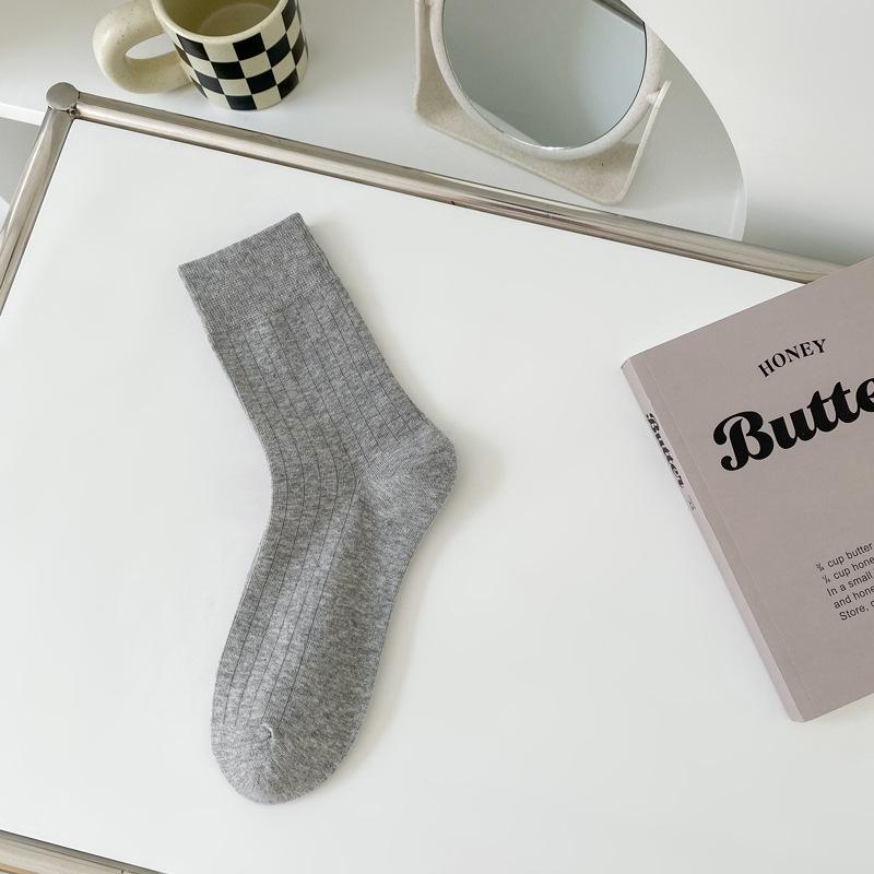 White Socks, Ladies' Pull-out Pile Socks, Mid-calf Combed Cotton Anti-pilling Socks, Spring and Autumn Trendy Simple Socks