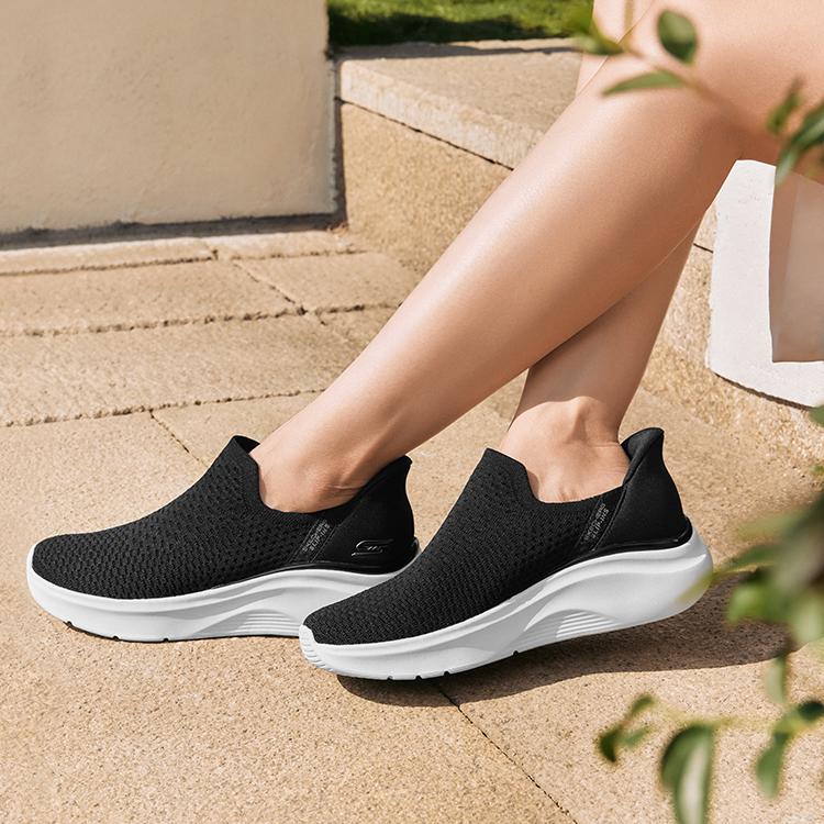 Skechers Slip-Ons Comfortable Versatile Low-Top Casual Shoes Women Sneakers Black White 117619-BLK