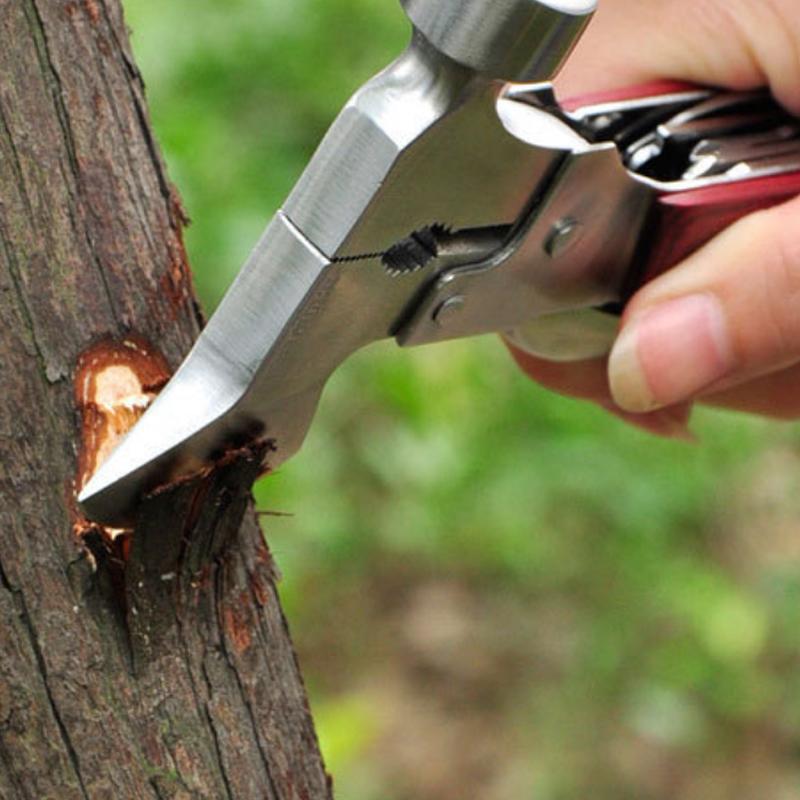 Outdoor Portable Stainless Steel Multi-functional Emergency Axes, Hammers and Camping First Aid Tools