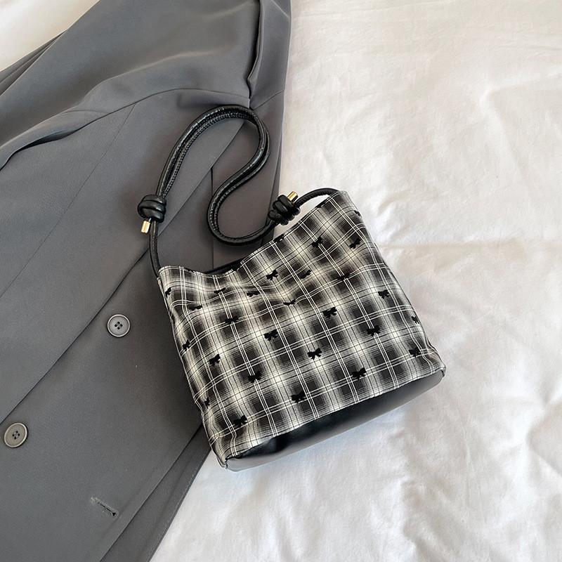 Stylish Vintage Underarm Tote Bag For Women With Unique Polka Dot And Bow Design Bow