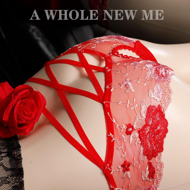 New Charming Open-crotch Panties for Women's Transparent Breathable Low-rise Triangular Hollowed-out Hot Temptation Embroidered Panties