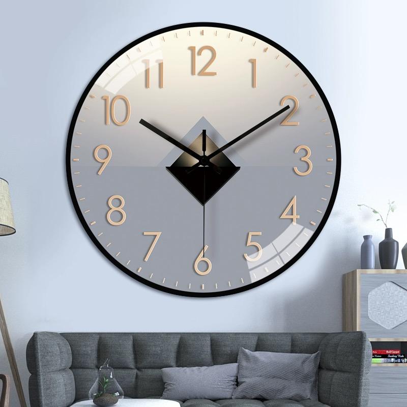 Modern Light Luxury Wall Clock 8 Inch Glass Travel Time Accurate Mute Wall Mounted Clock for Wall Decoration Home Decoration