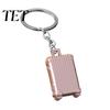 Metall-Kofferanhänger Charm Mini-Koffer Schlüsselanhänger, Tasche mit rollenden langlebigen Zinklegierung Schlüsselhalter Rädern, Reisethematik Rucksackzubehör, Niedlich