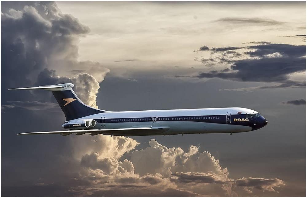 Roden 1/144 British Vickers Super VC10 Type 1151 Passenger Aircraft, British Overseas Airways Corporation Limited Plastic Model Kit RE14313