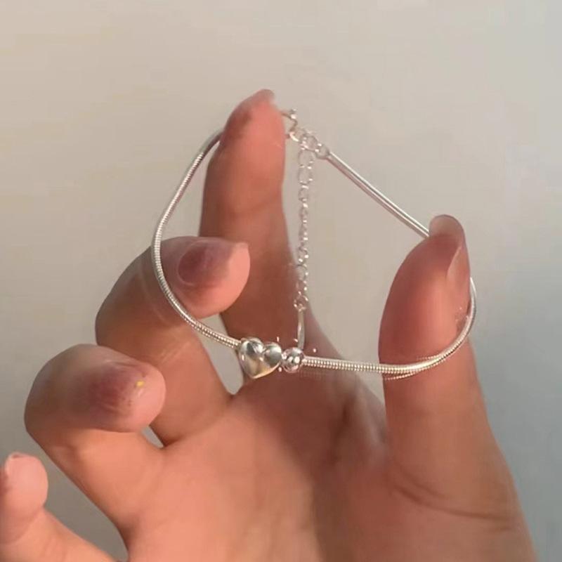 

Snake Chain Heart Bracelet For Women Minimalist Elegant Fashion Versatile Wrist Jewelry Accessory