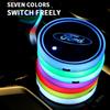 Neuer 2026 Autoaufkleber Bunter Universeller LED Auto Becherhalter RGB Licht Matte Pad Für Ford Fiesta Ranger Fusion Mondeo Mustang Transi