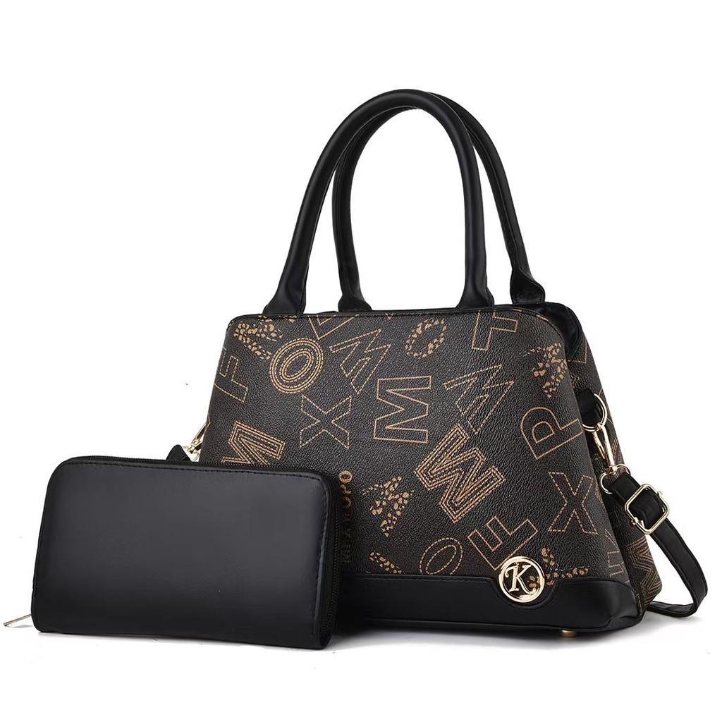 Stylish Large Capacity Mom Handbag With Chic Chain Elements And Soft Pu Material