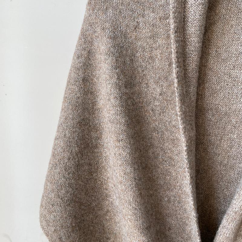 Lazy elegant celebrity shawl knitted triangular scarf women's autumn and winter neck protection warm scarf solid color shawl air-conditioned room