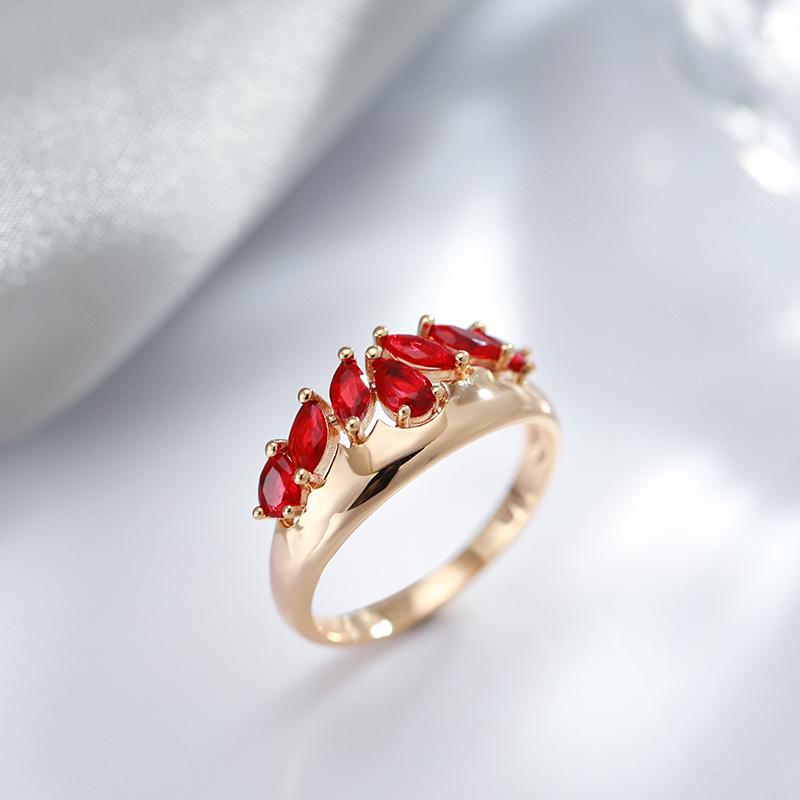 New  Rose Gold Ring For Women Unusual Red Natural Zircon Ethnic Bride Ring Vintage Wedding Jewelry Accessories