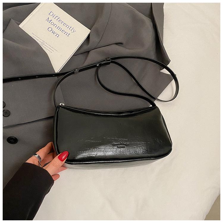 South Korea's Niche New Fashion Underarm Bag 2025 Spring Leather Simple and Versatile Commuter One-shoulder Cross-body Bag for Women