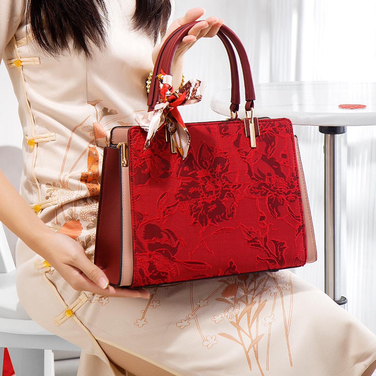 

Сумочка жаккардовая красная весна/лето 2025 года — китайский свадебный подарок для женщин красный