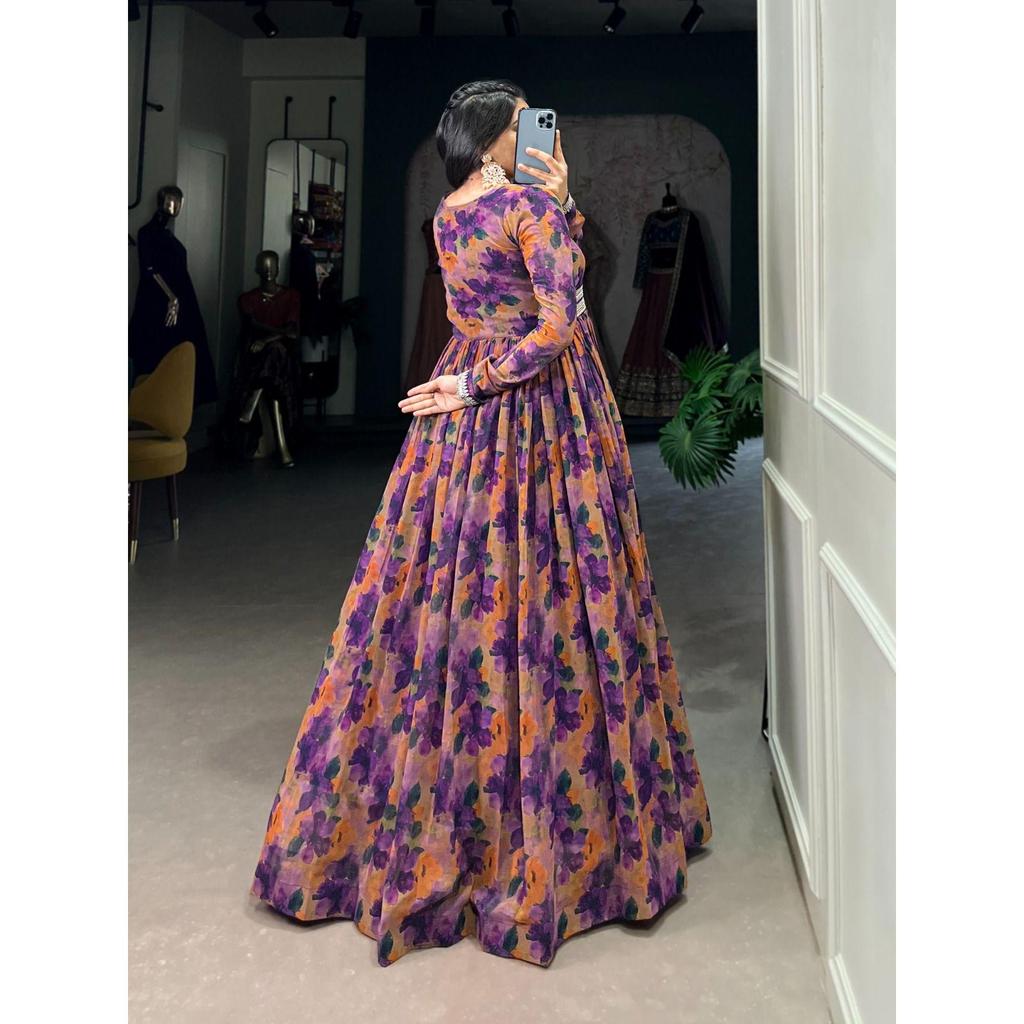 Kleiderkollektion  Florale Finesse mit einem Georgette-Hauch