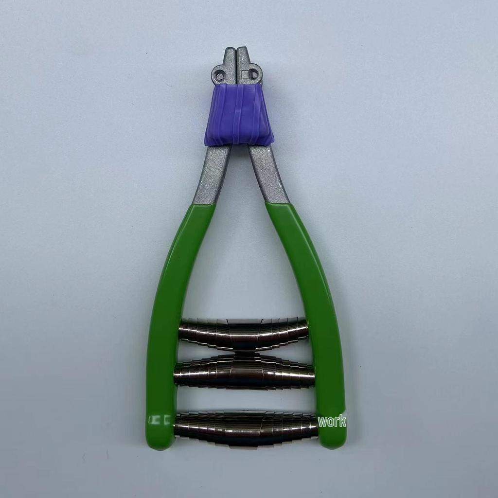 Manual Badminton & Tennis Racket Stringing Machine with Starting Clamp, String Blocking Pliers, and Pressure Reducing Pad.