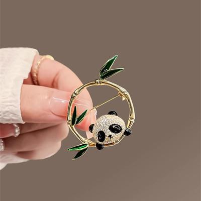 Cute Lovely Panda Bamboo Animal Brooch Women Jewelry Fashion Enamel Rhinestone Bee Pins Shirt Lapel Hat Decoration Party Gift