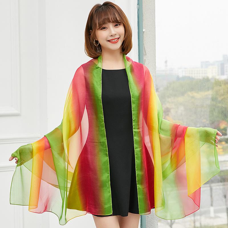 

Весна/лето Новый женский шелковый шарф 140 * 195 см Имитация шелкового твила квадратный шарф Модный принтованный большой квадратный шарф Профессиональный шарф 140*195cm