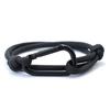 Pulsera de Aventura al Aire Libre y Montañismo para Hombres Hecha a Mano Ajustable de Paracord con Mosquetón Negro Joyería Punk Masculina Pulsera