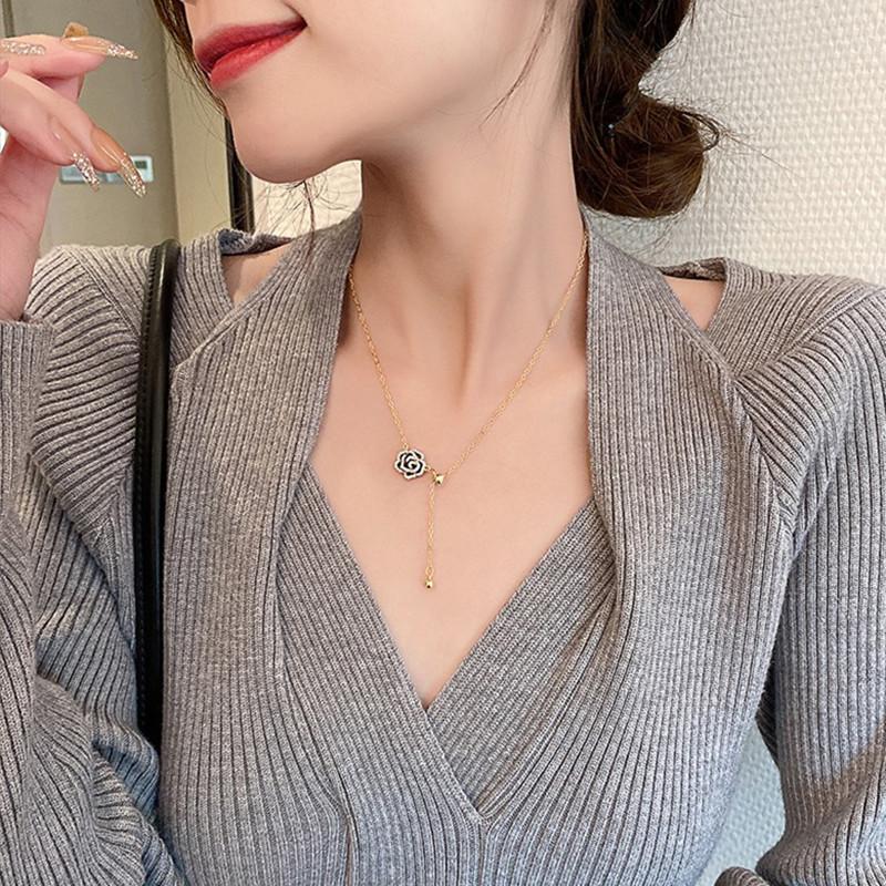 Black Rose Necklace Women'S Light Luxury Niche Design Retro Temperament Versatile Camellia Tail Ring