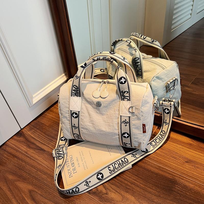 Simple & Spacious Women's Shoulder Bag - Durable Crossbody Purse with Organizational Pockets Lightweight and Versatile