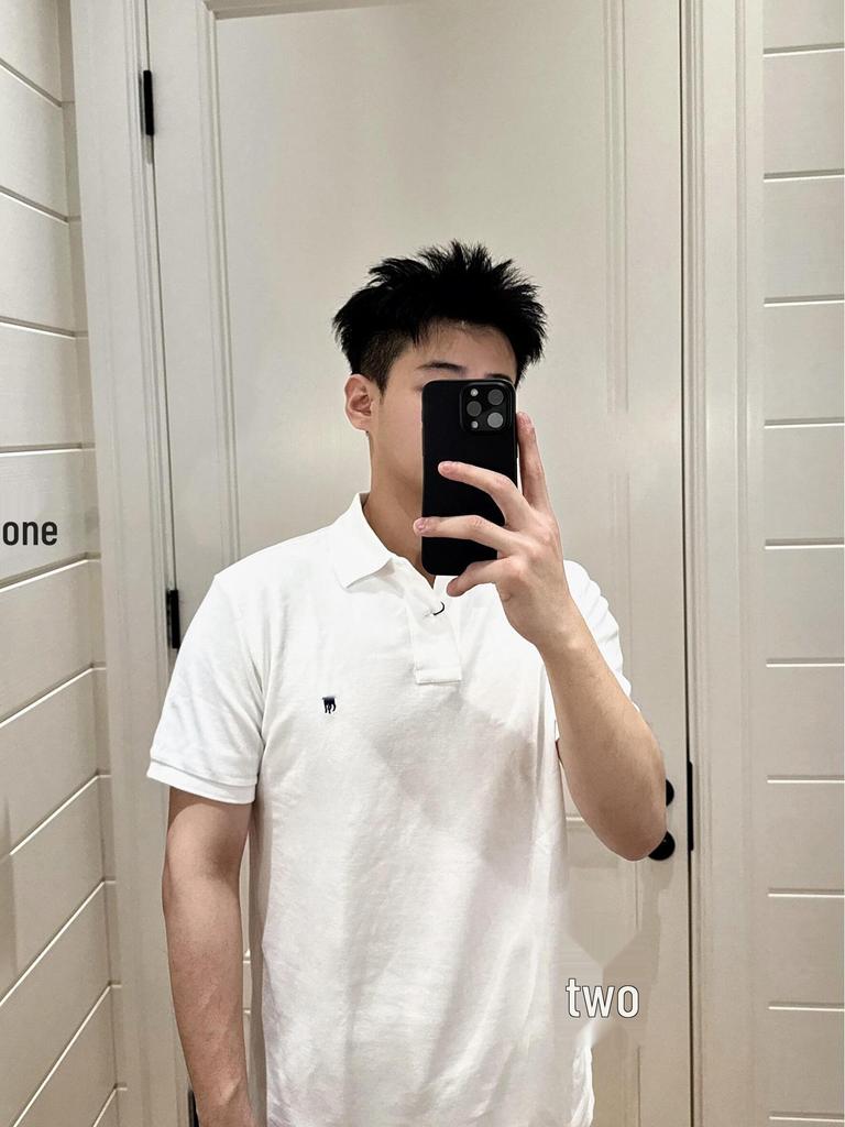 Plus Size Plaid Hooded Jacket with Detachable Sleeves - Classic Thickened Coat for Autumn and Winter