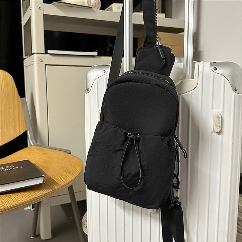 

Versatile nylon bag women s new autumn and winter niche messenger sports breast bag multi-functional backpack чёрный