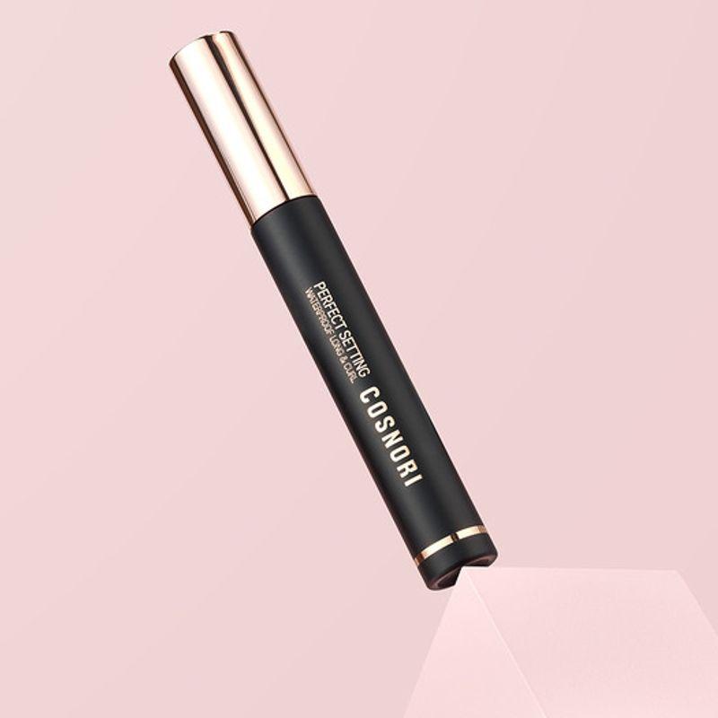 Perfekte wasserfeste Mascara