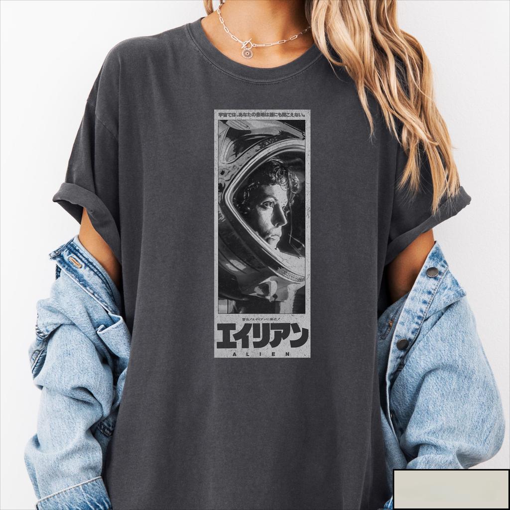 Vintage 1979 Alien Movie TShirt Sweatshirt Japanese SciFi Comfort Colors Tee Short Sleeve Shirt Unisex Unisex Women AllSeason