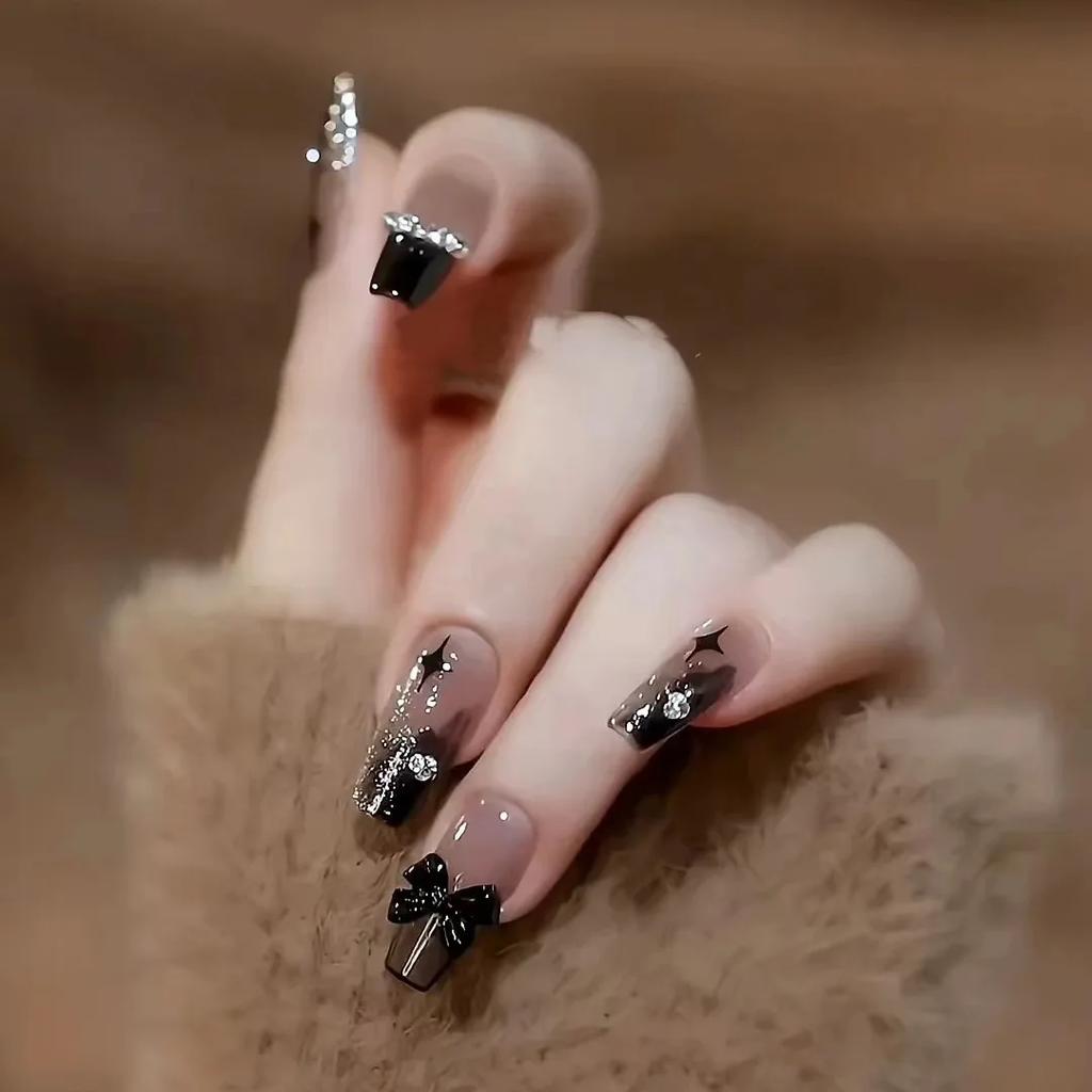 Abnehmbarer Falschnagel-Patch  Tragbar Frühling Sommer Student Weiß Aufhellend Abnehmbare Nagelkunst
