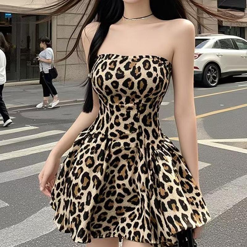 Leopard Print Sexy Off-the-shoulder Tube Top Hottie Dress Slim Niche Puffy Waist Skirt Dress