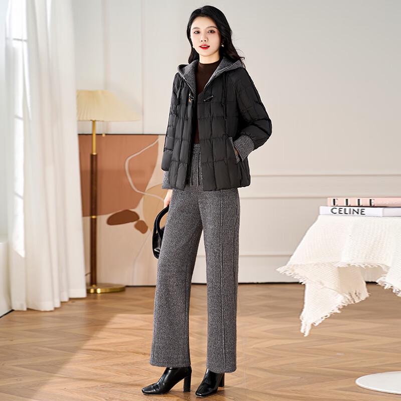 Ke Bei Er Women's Elegant Wool Blend Hooded Short Down Jacket