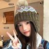 Fair Isle hat for women with large head circumference, new autumn and winter style, ear-protecting hat, cold-proof and warm, makes the face look