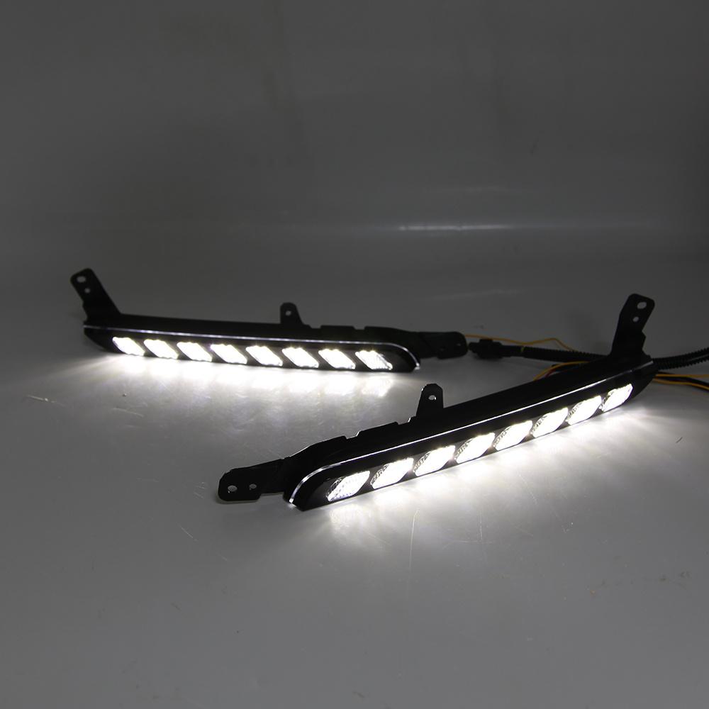 1 Pair Car LED Daytime Running Light Turn Signal Lamp For Toyota Hilux Revo 2020 2021