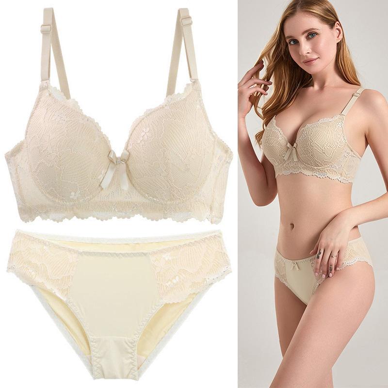 Sexy Lace Lingerie Set with Underwire Bra for Support and Side Boob Reduction Breathable Thin Bra and Comfortable Panties