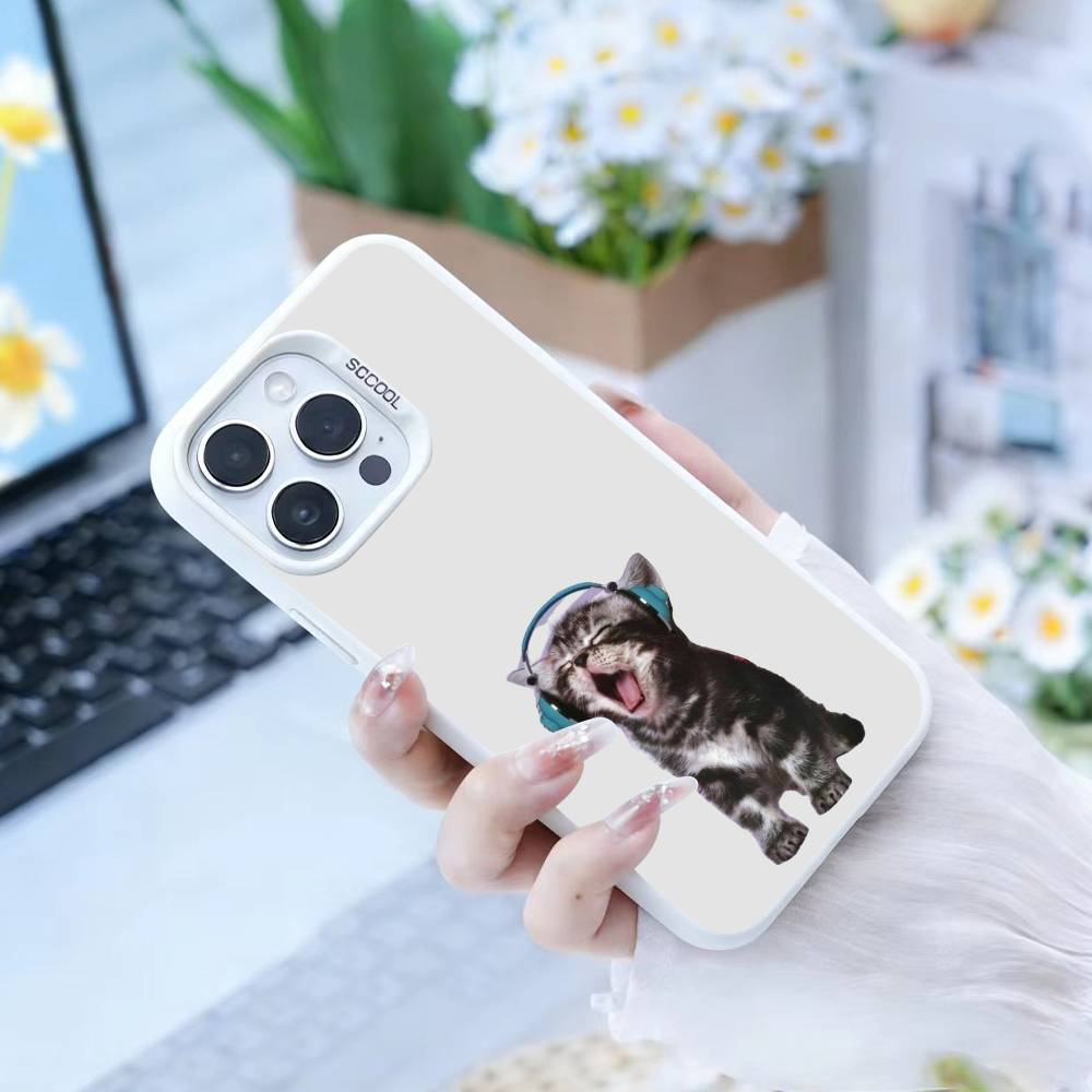 

Забавные Глупые Кошки Большие Глаза Чехол Для Телефона Для iPhone17, 16,15,14,13,12 Pro Max Черный Конфетный Матовый Ударопрочный Чехол iPhone17promax