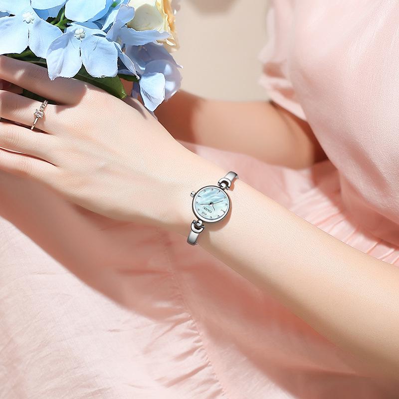 Mermaid Women's Versatile Quartz Bangle Watch - Trendy Simple Fashion Wristwatch