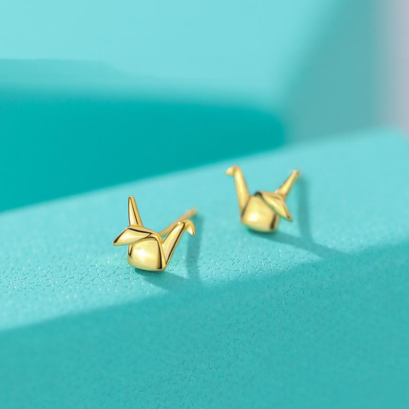 [Minimalist Origami Crane Earrings] Fashion Animal Stud Earrings for Women No Need to Remove While Sleeping Simple and Versatile Daily Wear
